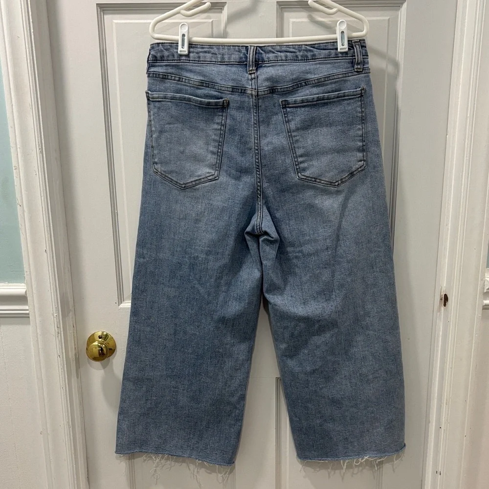 Oat New York Cropped Raw Hem Jeans Size 12/31 Light Wash EUC